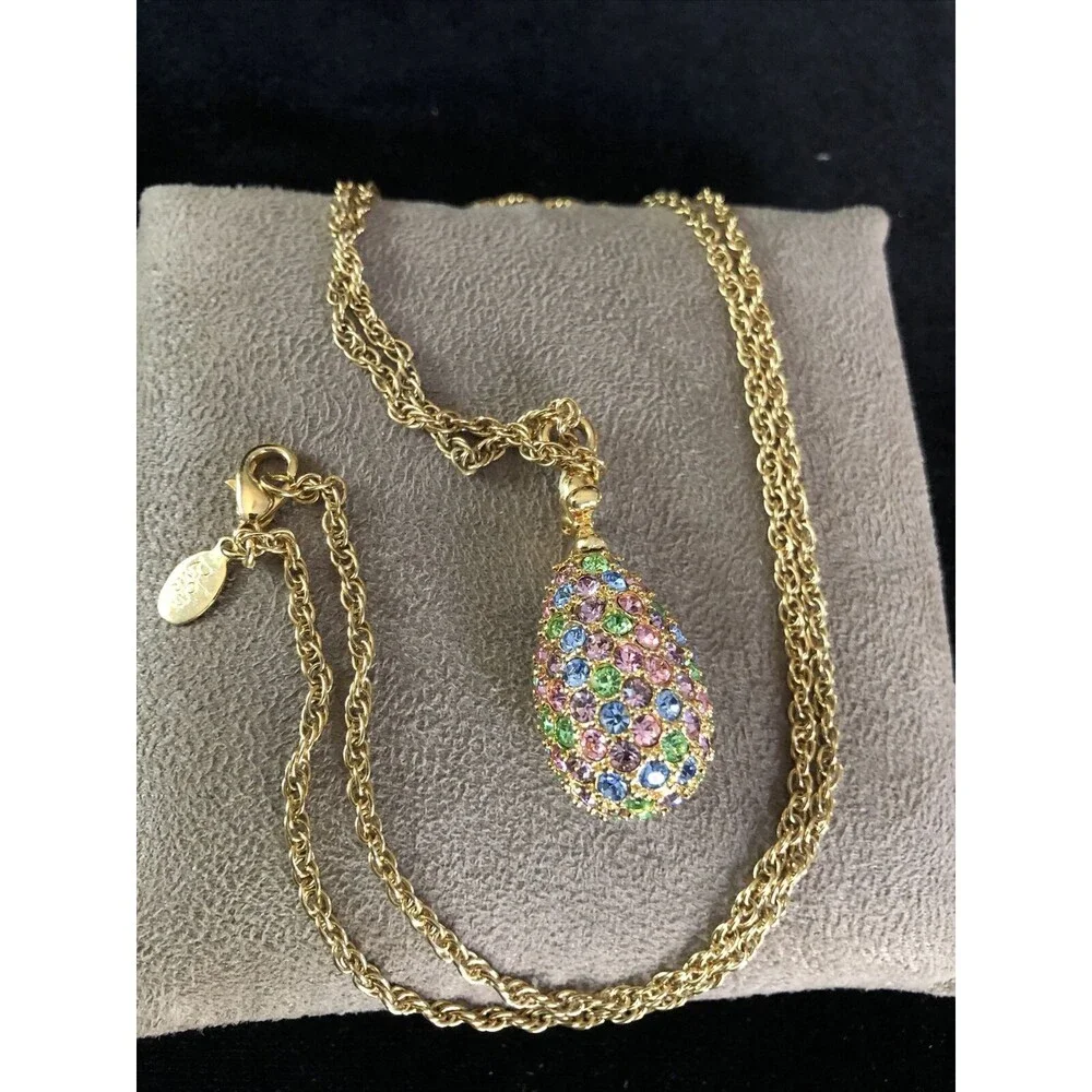 JOAN RIVERS Fleur De Lis Crystal Egg Pendant With Gold-tone Chain 28" - Picture 3 of 4